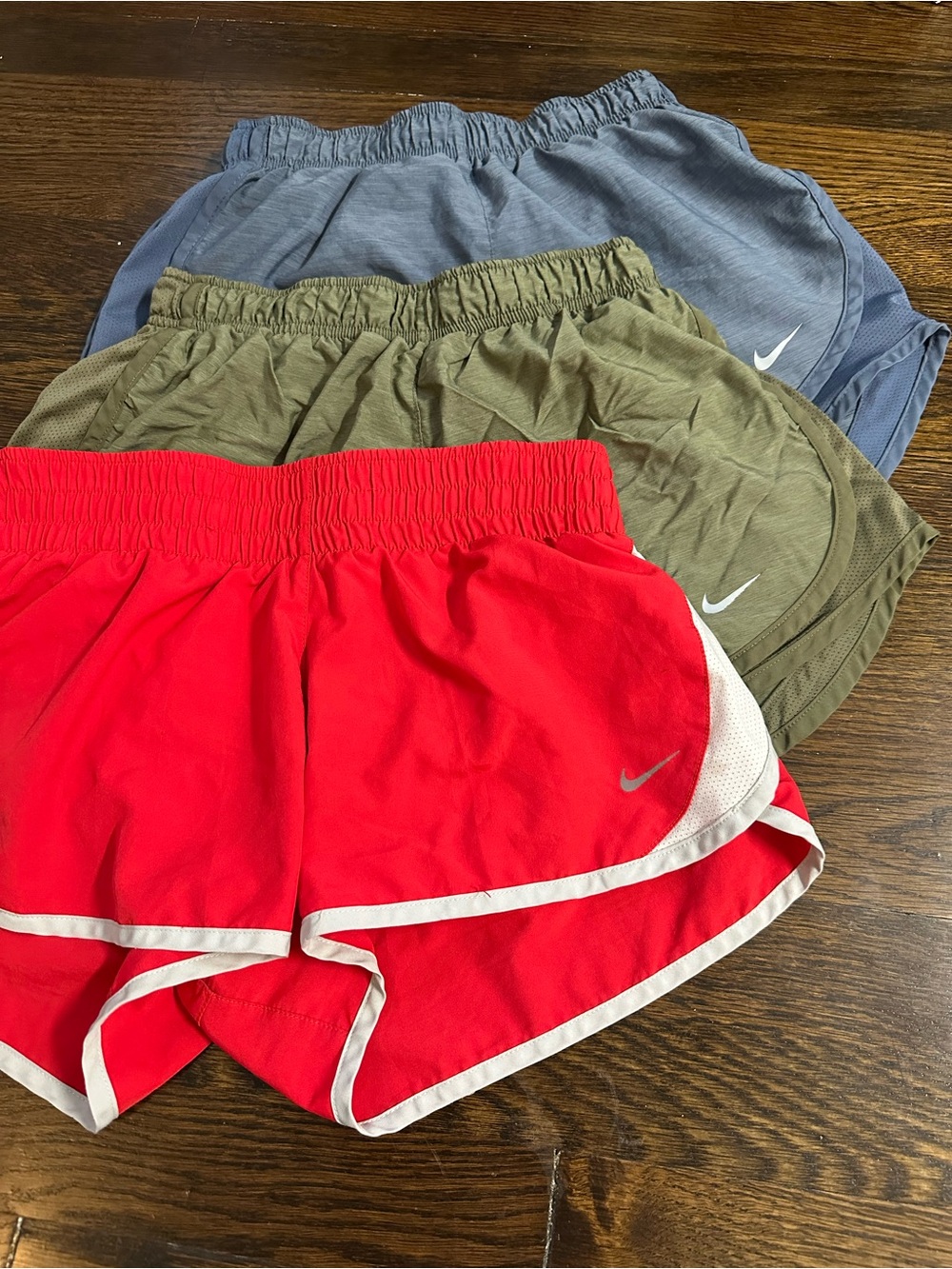 Nike Women’s Red, Olive & Steel Blue Athletic Shorts Set Small